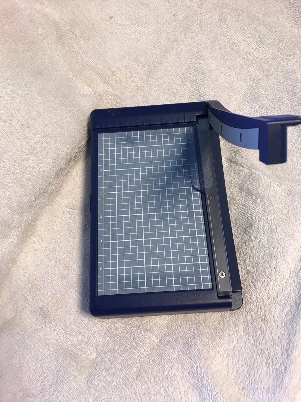 Creative Memories Navy Blue Paper Trimmer - Picture 2 of 7